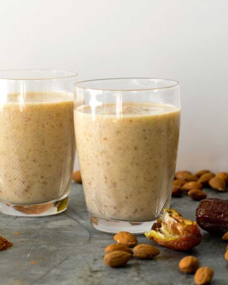 Almond Shake with Dates - Naturals