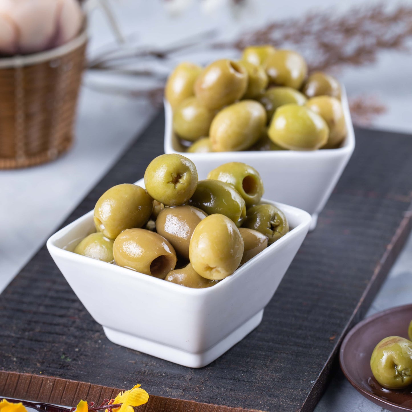 green olive Olives(pitted)